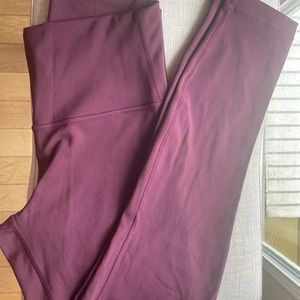 Lululemon Wunder Train High Rise 25”